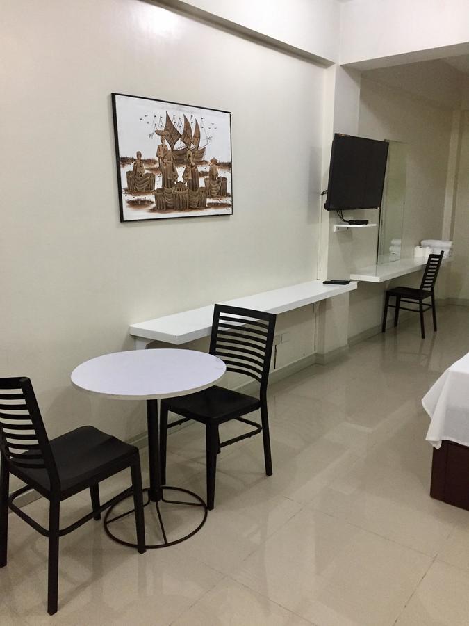 Residencia San Vicente - Pasay -Budget Hotel Manille Extérieur photo