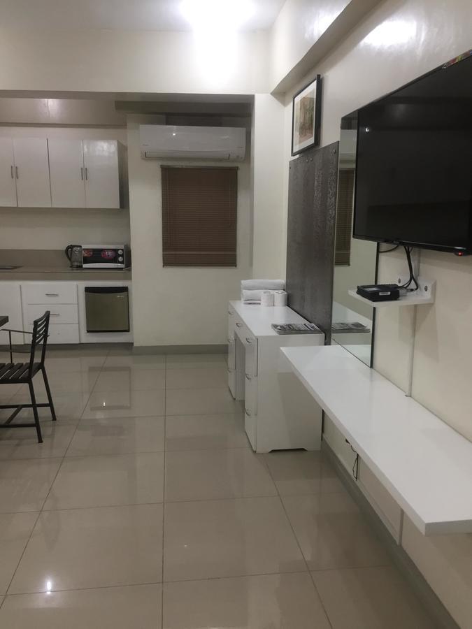 Residencia San Vicente - Pasay -Budget Hotel Manille Extérieur photo