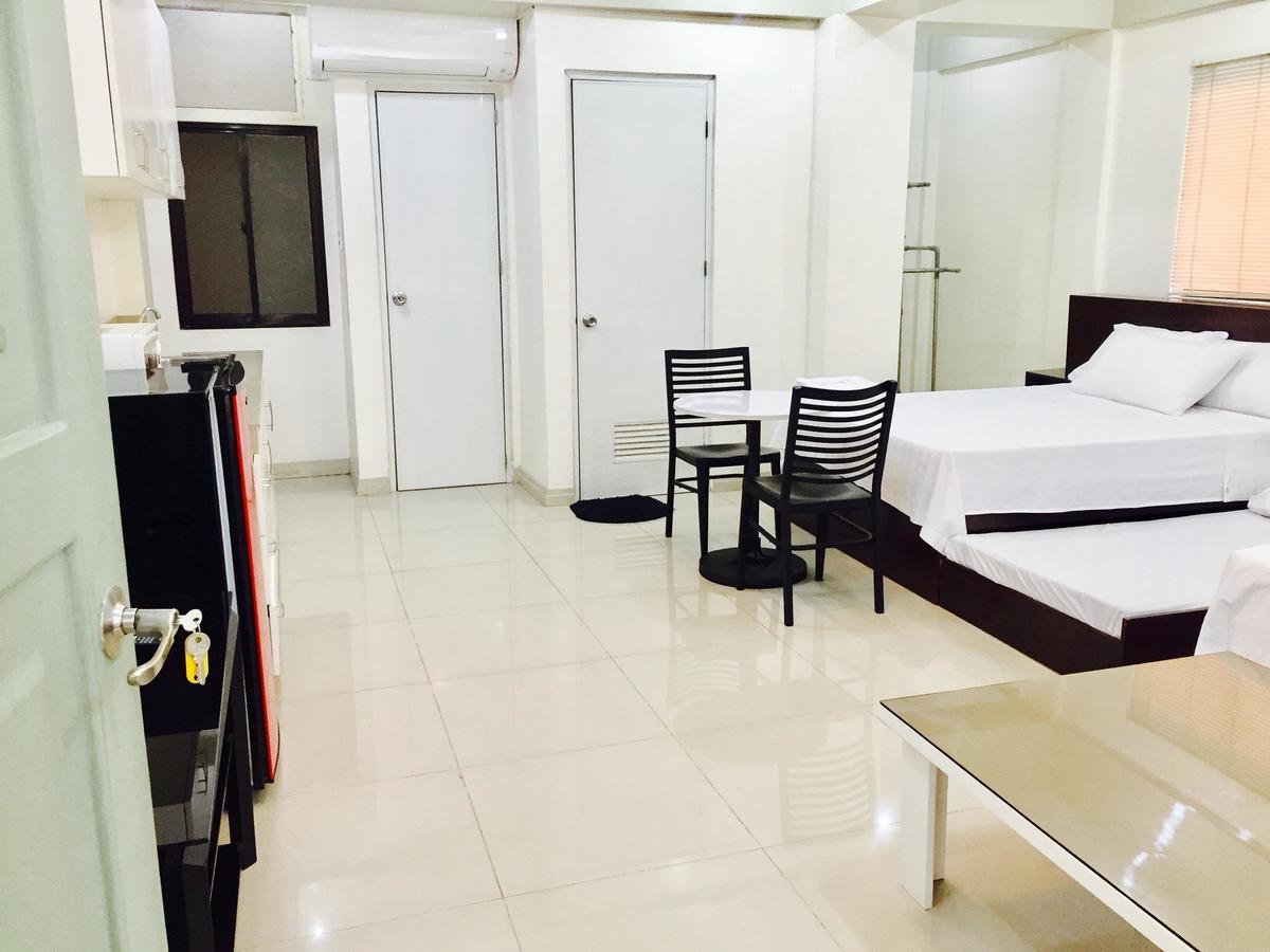 Residencia San Vicente - Pasay -Budget Hotel Manille Extérieur photo